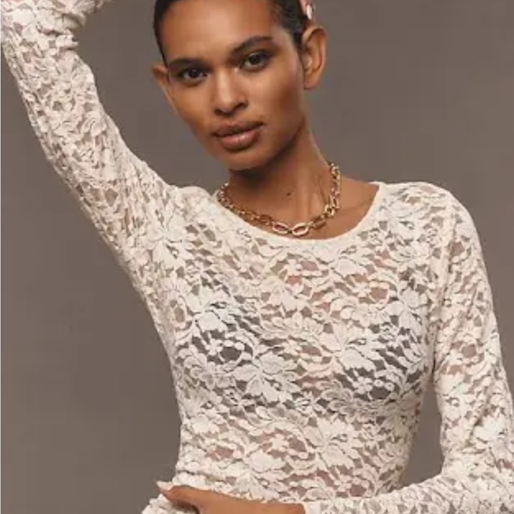 Divided White Lace Blouse